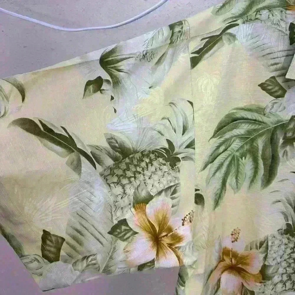 Tommy Bahama floral Hawaiian mens shirt sz L MC2 - Picture 3 of 9